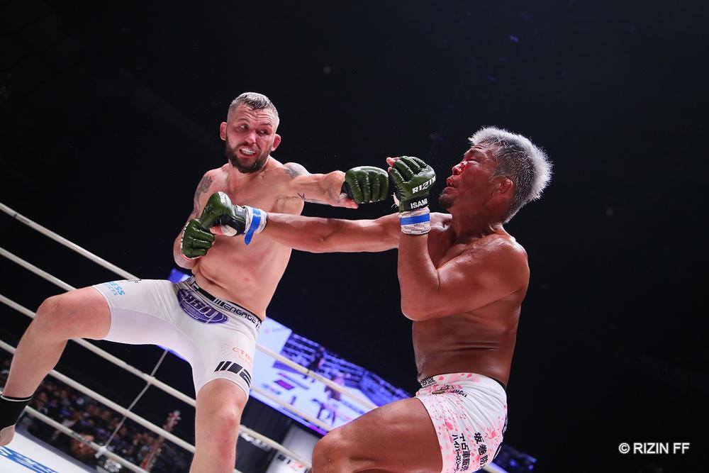 【RIZIN】元UFCブラウンが武田のテイクダウンから抑え込まれず、打撃で競り勝ち。GP本命へ