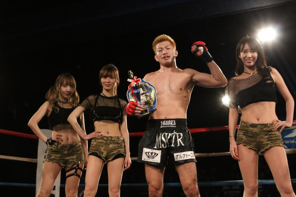 Zst 小金翔が一本勝ち Zst再興とrizin参戦をアピール もっと6回 8回と大会ができるようにしたい ゴング格闘技