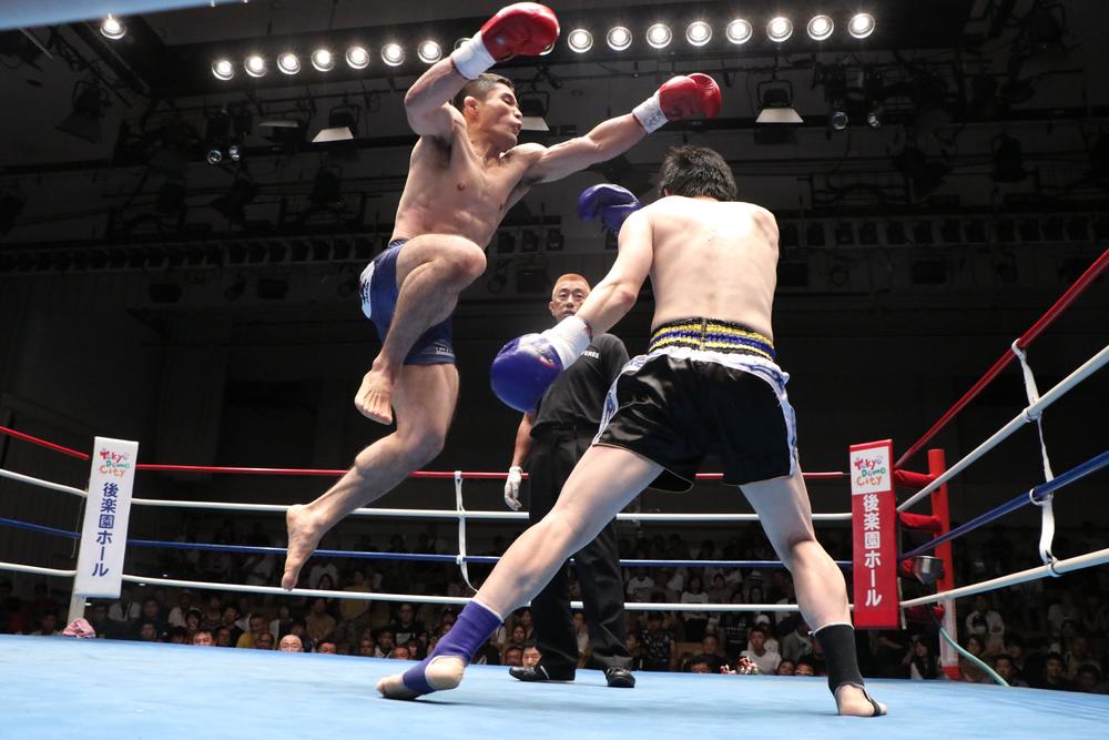 シュートボクシング 2階級制覇を目論むハルク大城 どんどん立ち関節 投げ技を狙っていく ゴング格闘技 シュートボクシング 2階級制覇を目論むハルク大城 どんどん立ち関節 投げ技を狙っていく ゴング格闘技