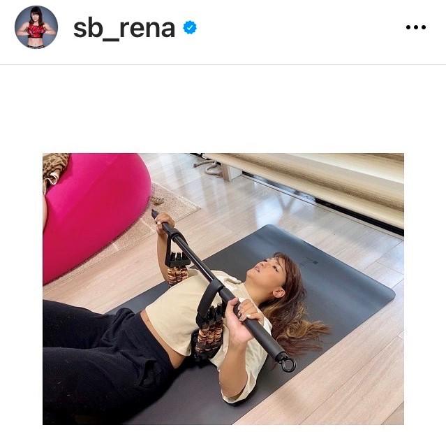 【シュートボクシング】RENAが自宅トレーニングアイテムのアンバサダーに就任、さっそくトレーニング