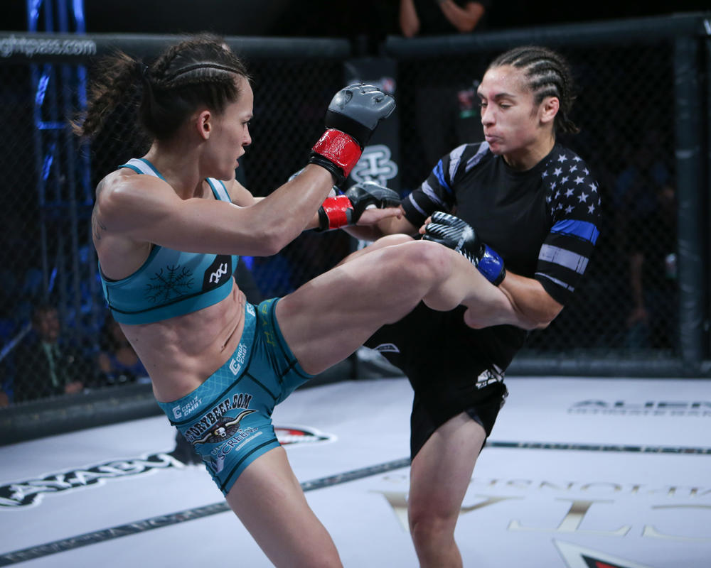 Jinh Yu Frey vs Ashley Cummins 001 jpg 