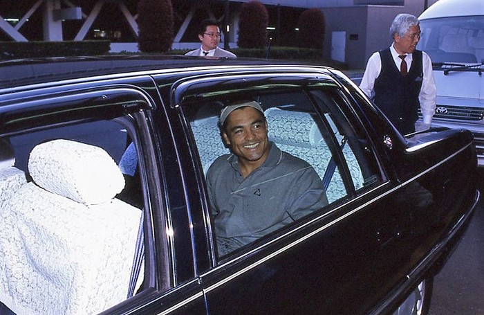 2000年4月の格闘技】船木誠勝戦を控えたヒクソンが来日、記者からの